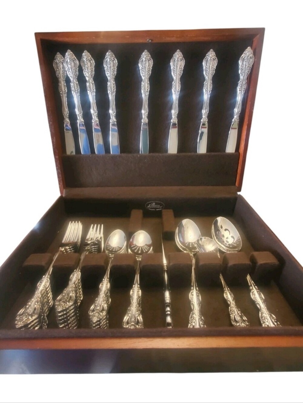 Oneida Michelangelo HeirloomStainless Flatware Set 44 Pc Servicefor 8 w/ Wood Ca